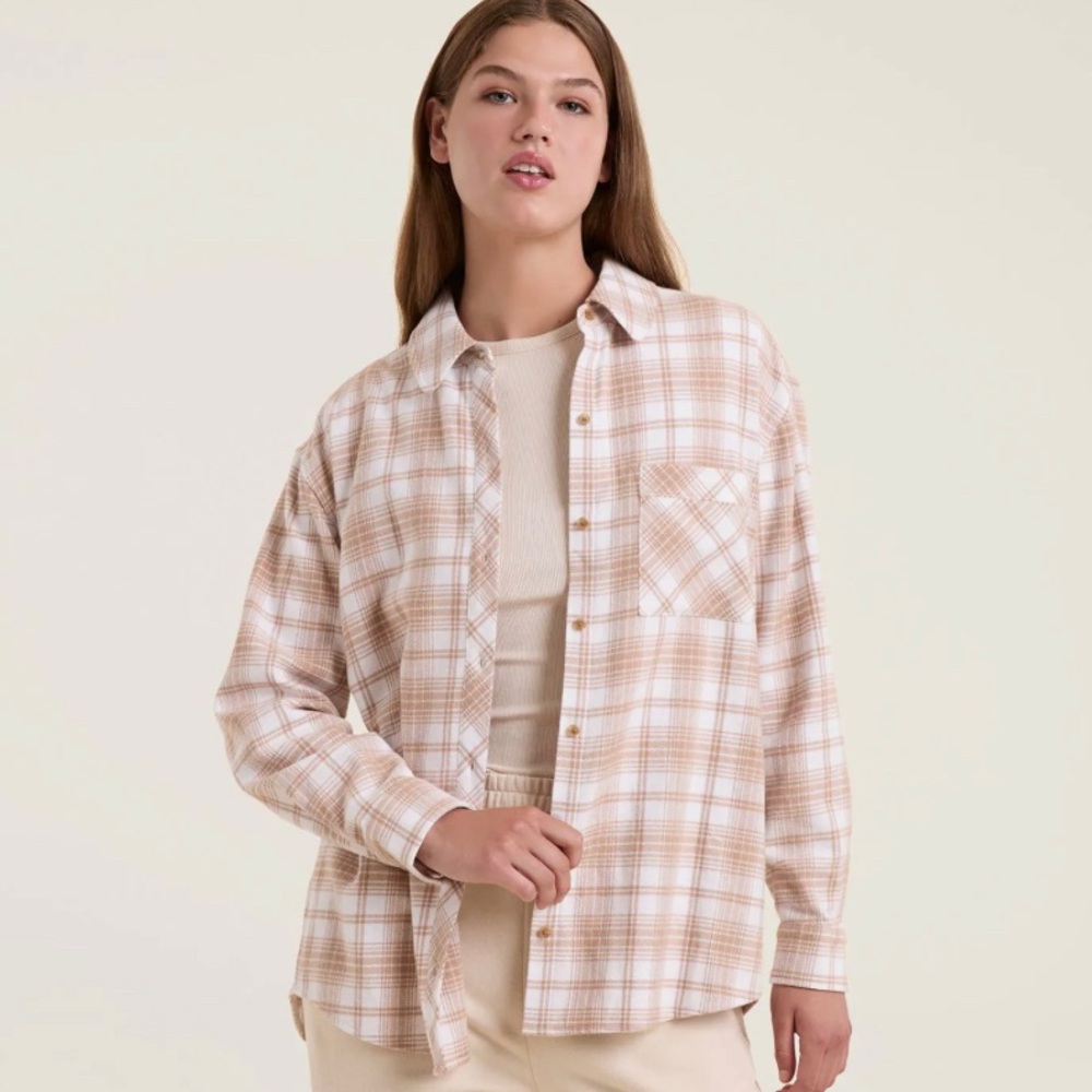 One of todays most popular brands Nuuds. Nuuds flannel shirt. Xs